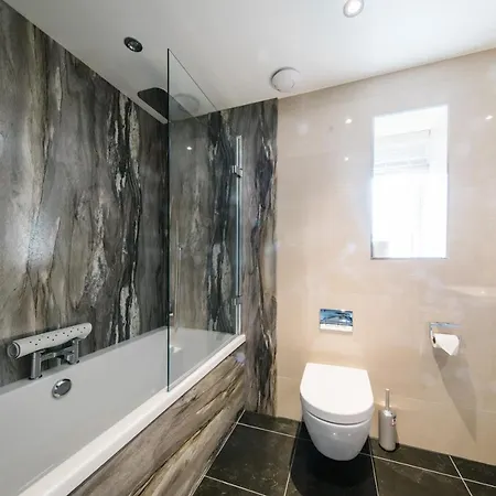 Pensjonat Carus House @ Carus Kendal