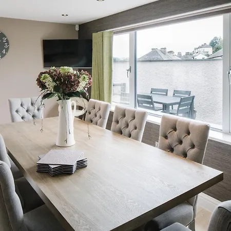 Carus House @ Carus Konukevi *