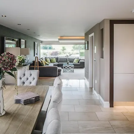 Carus House @ Carus Pensjonat Kendal