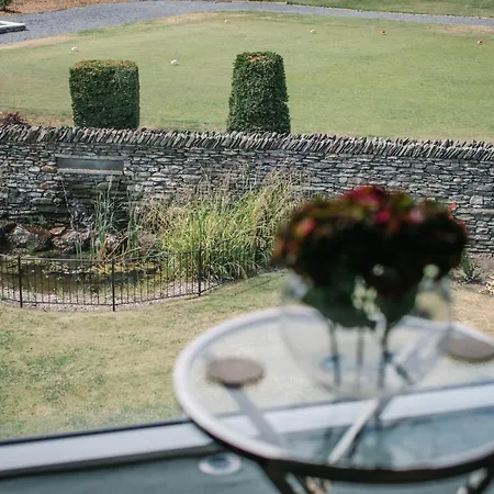 Carus House @ Carus Konukevi *